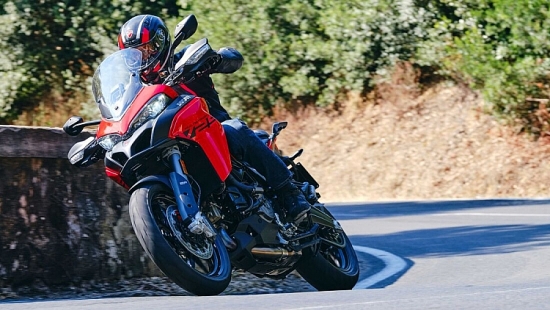 Xe máy Ducati Multistrada V2 S 2022: Tăng thêm sự sôi động cho phân khúc mô tô adventure