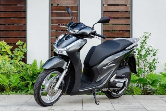 Bảng giá xe máy Honda SH 2022 mới nhất tháng 8/2022: Giảm mạnh 'tháng cô hồn'?