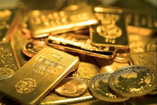 Giá vàng hôm nay 31/8/2022: Vàng "chìm" trong vòng xoáy giảm sâu, giới đầu tư đua "bắt đáy"