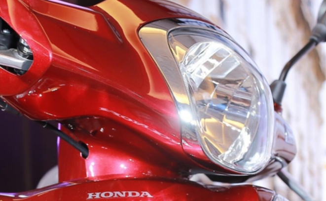 "Lụy tim" trước mẫu xe máy giá chỉ 46 triệu, "ngang ngửa" Honda Air Blade 125 mới cứng