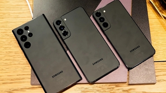Bảng giá điện thoại Samsung mới nhất đầu tháng 2/2023: Galaxy S22 Ultra hóa "bình dân"