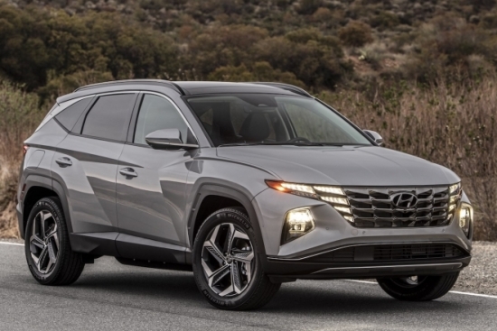 Giá xe Hyundai Tucson mới nhất ngày 22/4/2023: "Chào sân" ấn tượng,  Honda CR-V "run sợ"