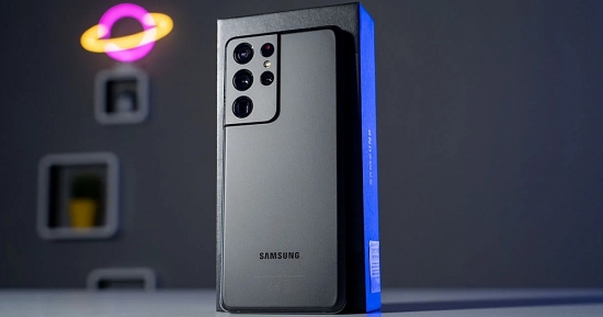 Samsung Galaxy S21 Ultra ra mắt đã lâu, liệu có đủ "trâu" để cạnh tranh với iPhone 14?