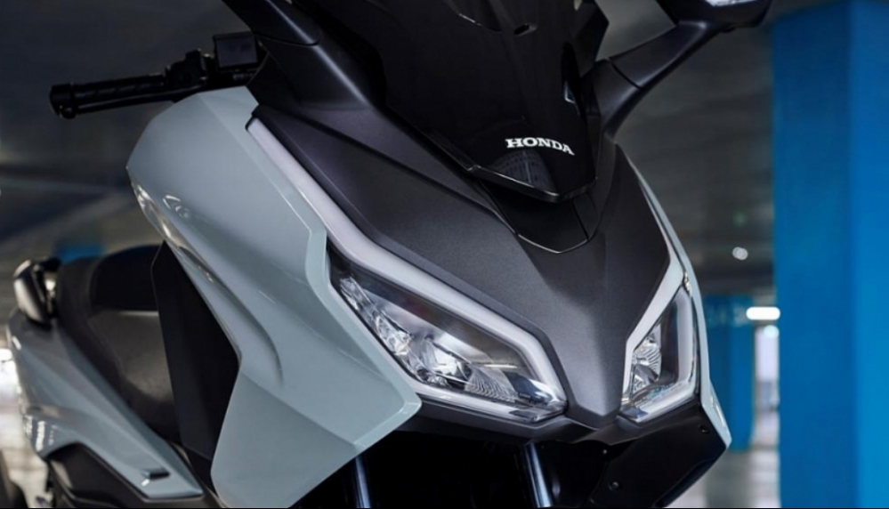 Lộ diện mẫu xe máy với trang bị "không phải dạng vừa": Đpối thủ xứng tầm của Honda SH