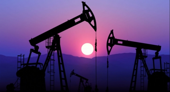 Giá xăng dầu hôm nay 21/11/2023: Thị trường trong nước có thể giảm nhẹ
