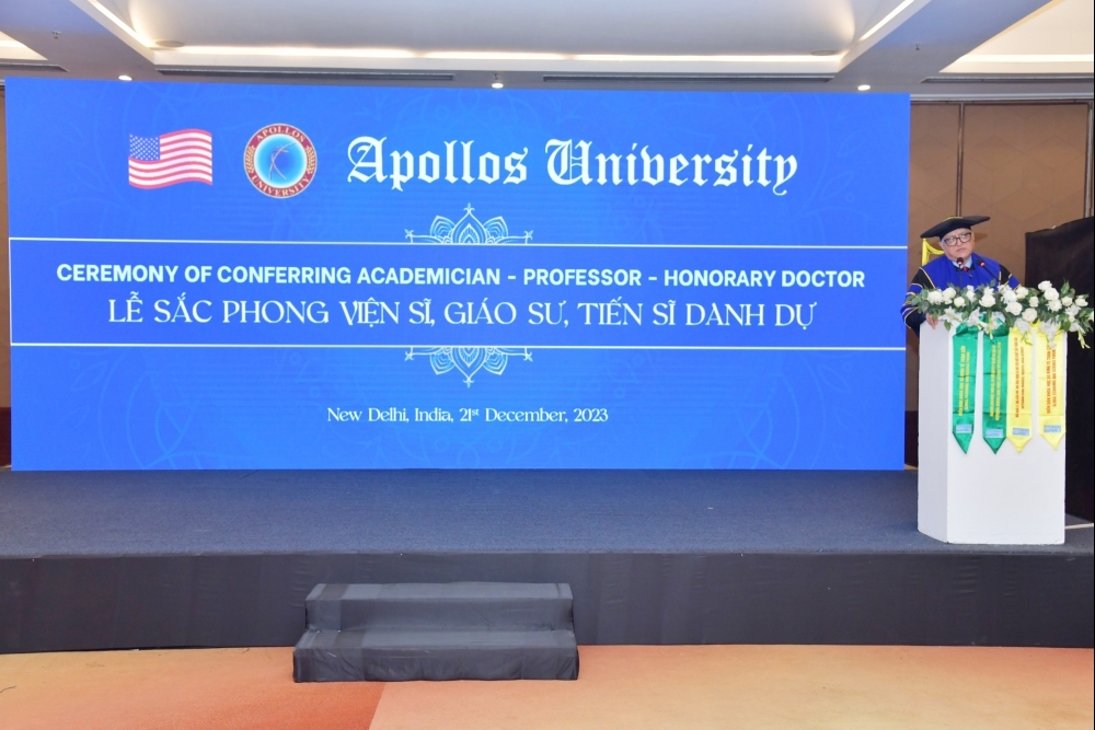 Danh hiệu Tiến sĩ danh dự của Đại học Apollos được trao tặng cho Chủ tịch Meey Group Hoàng Mai Chung
