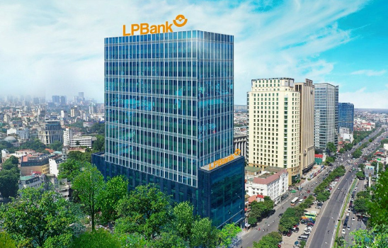 LPBank đăng ký mua 20 triệu cổ phiếu của Chứng khoán LPBank