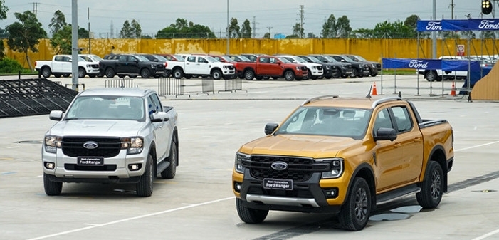 Ford Ranger: Mẫu ô tô bán tải "không đối thủ" trên mọi đường đua
