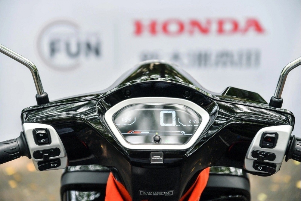 Honda ra mắt mẫu xe máy tay ga với giá quy đổi khoảng 39 triệu đồng