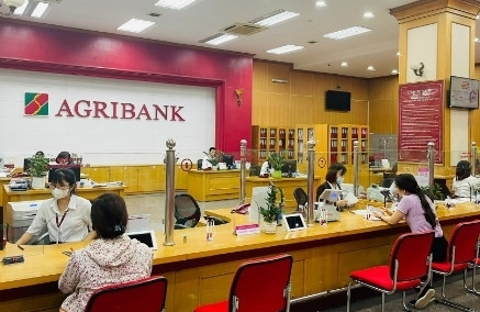 Gửi 300 triệu đồng tại ngân hàng Agribank kỳ hạn 6 tháng nhận lãi bao nhiêu?