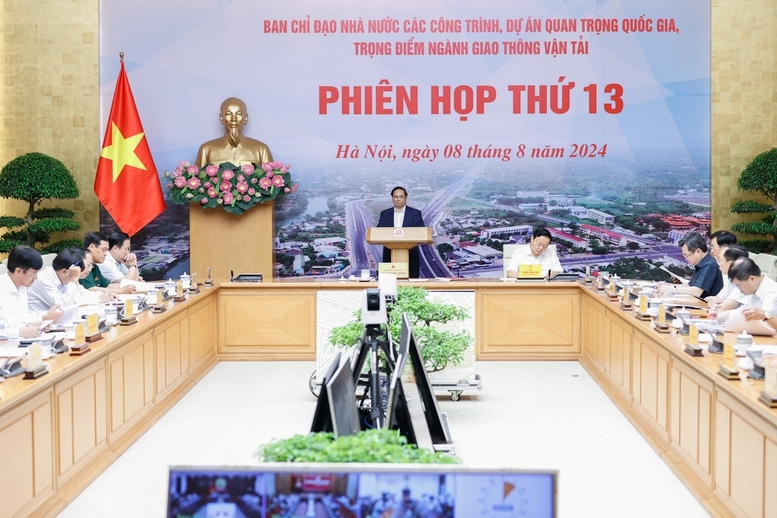 Thủ tướng yêu cầu tăng tốc để hoàn thành 3.000km đường cao tốc vào năm 2025