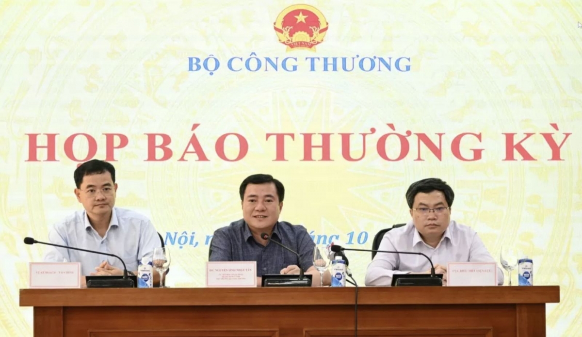 Bộ Công Thương thông tin về vụ điều tra chống bán phá giá thép HRC Trung Quốc do Hòa Phát và Formosa Hà Tĩnh khởi xướng