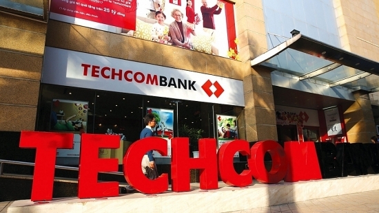 Lợi nhuận quý III Techcombank có thể sẽ 'vượt mặt' Vietcombank?