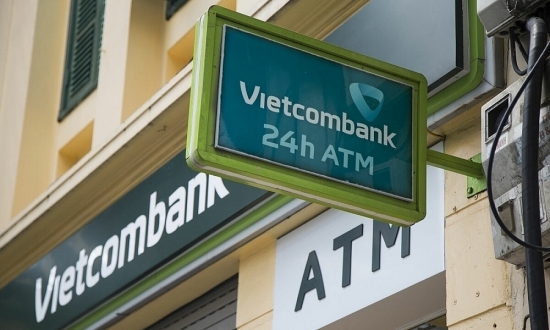 Vietcombank giữ vững vị trí quán quân lợi nhuận, nợ xấu tăng gấp đôi đầu năm