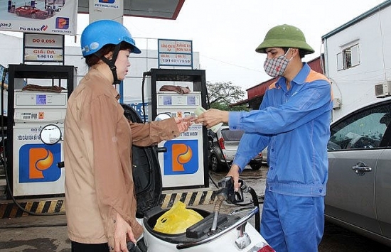 Chính phủ yêu cầu nghiên cứu, đề xuất nâng mức dự trữ xăng dầu