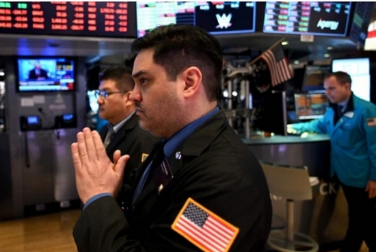 Vì đâu chứng khoán Mỹ rực đỏ ngày cuối tháng 9, Dow Jones thủng mốc 34.000?