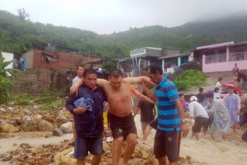Mưa lũ gây thiệt hại nặng về người và tài sản tại các tỉnh Nam Trung Bộ