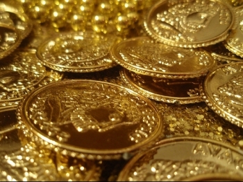 Giá vàng ngày 13/11: Vàng rơi tự do xuống đáy